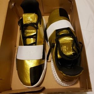 Adidas Harden Basketball Shoes  Size 6